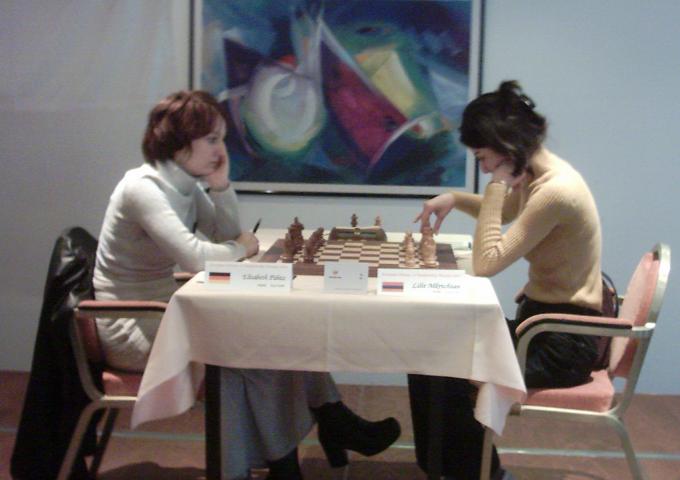 Elisabeth P�htz und Lilit Mkrtchian
Foto: Stefan Pick