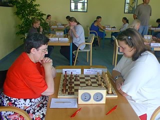 rechts: Heike Vogel 
2003 in Altenkirchen